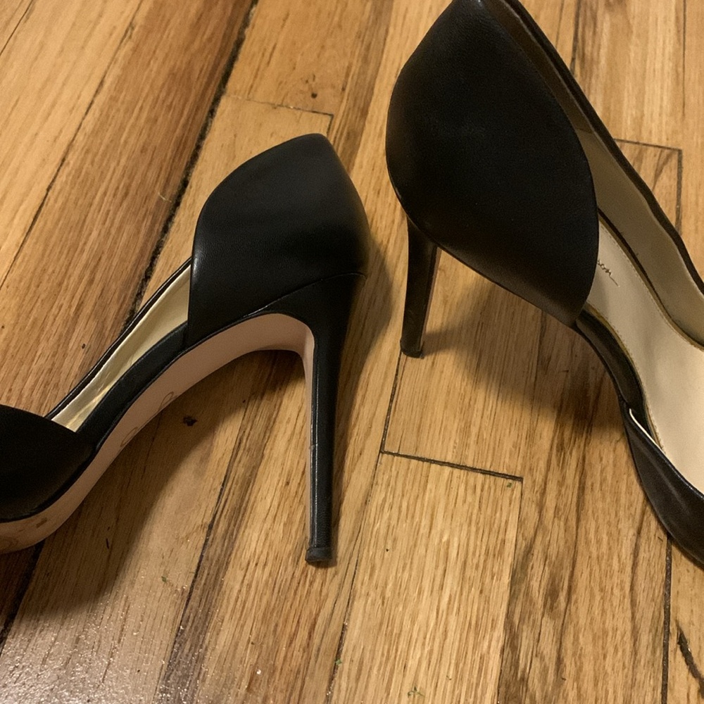 Shoes 👠 - Picture 2 of 5